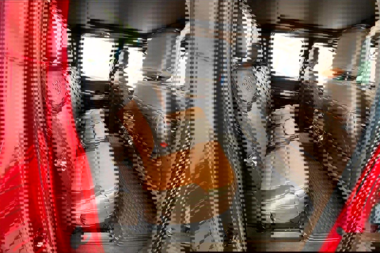 Used 2023 Ford F250 King Ranch w/ Chrome Package image 25