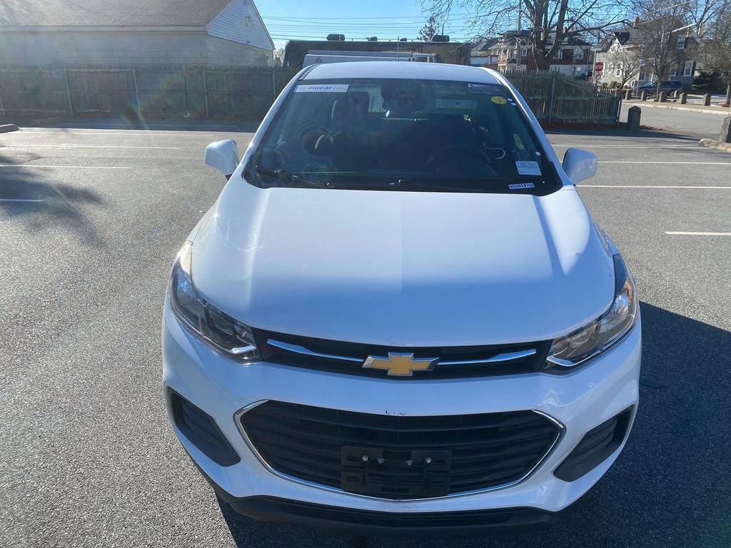 Used 2018 Chevrolet Trax LS image 3