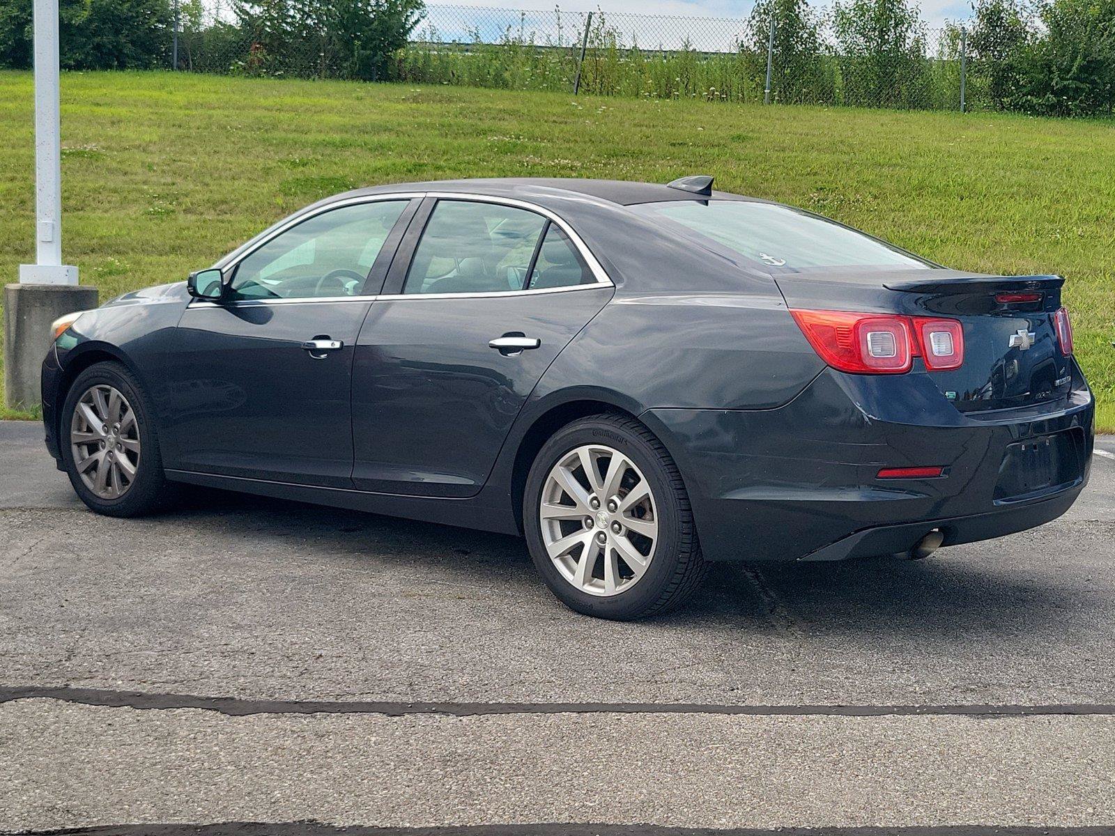 Used 2016 Chevrolet Malibu LTZ FWD image 6