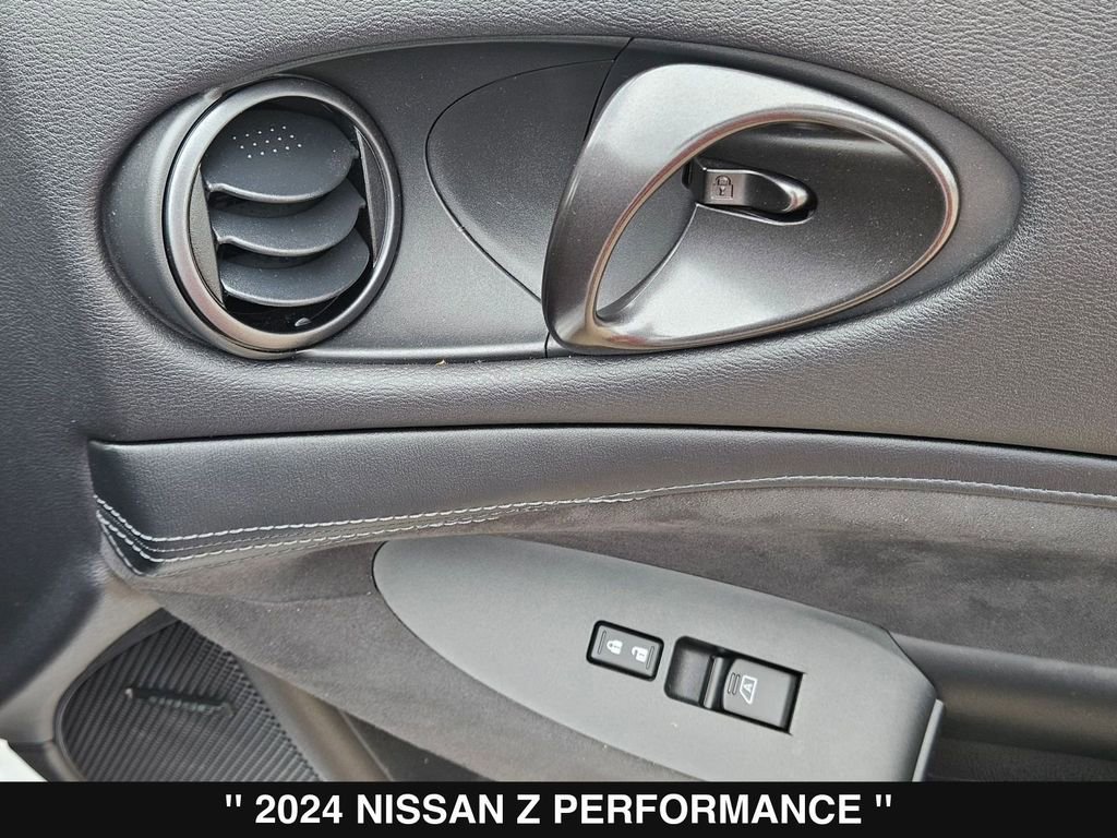Used 2024 Nissan Z Performance w/ Floor Mat Package image 28