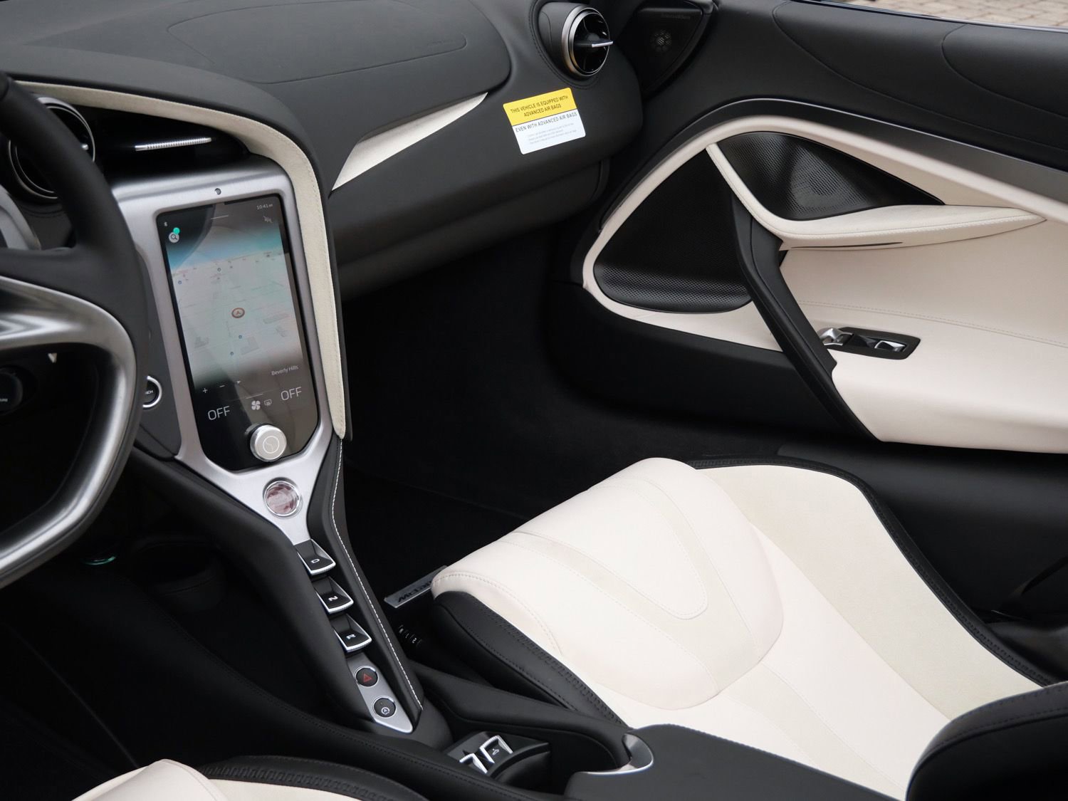 Used 2024 McLaren 750S Spider image 13