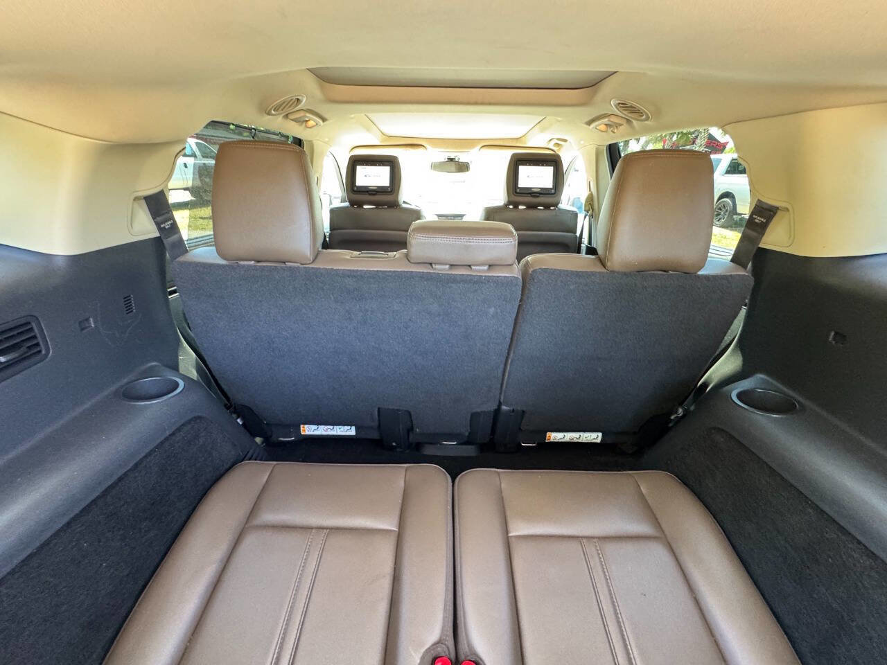 Used 2014 Lincoln MKT AWD w/ Equipment Group 201A image 41