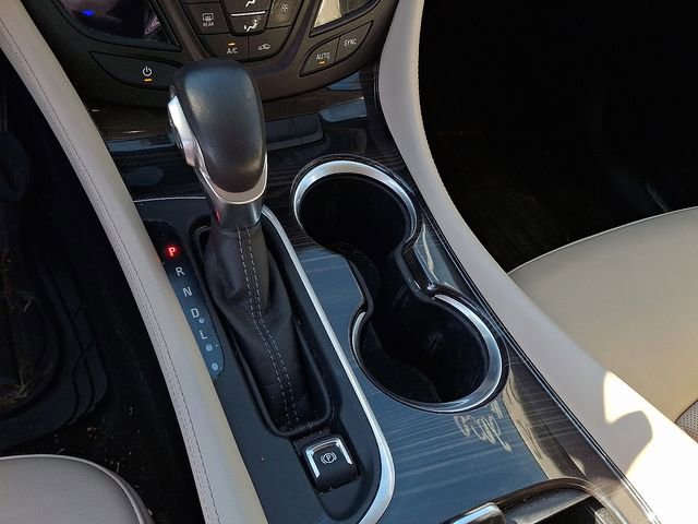 Used 2020 Buick Envision Essence image 11