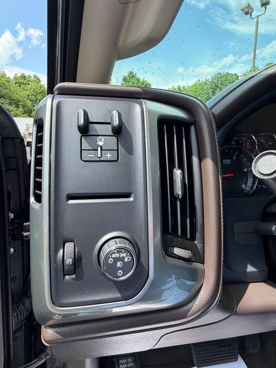 Used 2018 Chevrolet Silverado 3500 LTZ w/ Duramax Plus Package RWD image 25