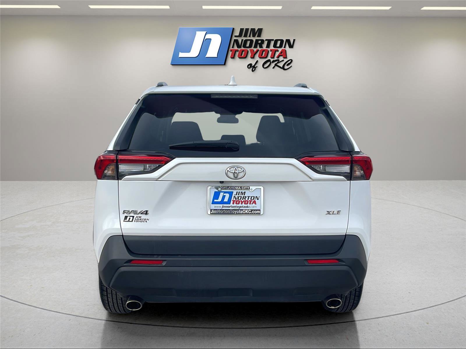 Used 2023 Toyota RAV4 XLE image 6