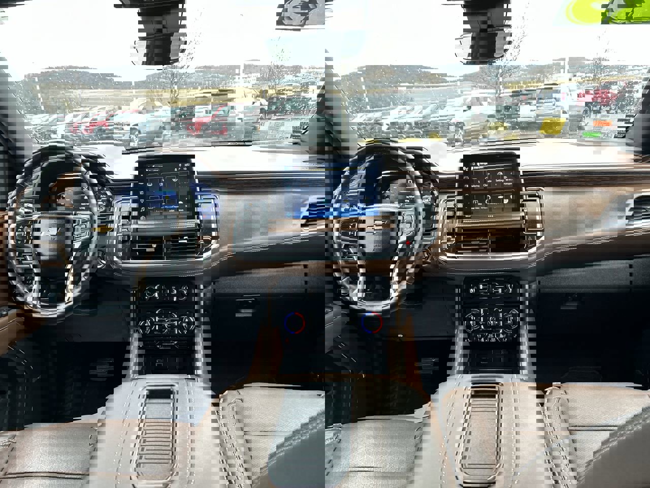 Used 2023 Chevrolet Tahoe High Country image 17