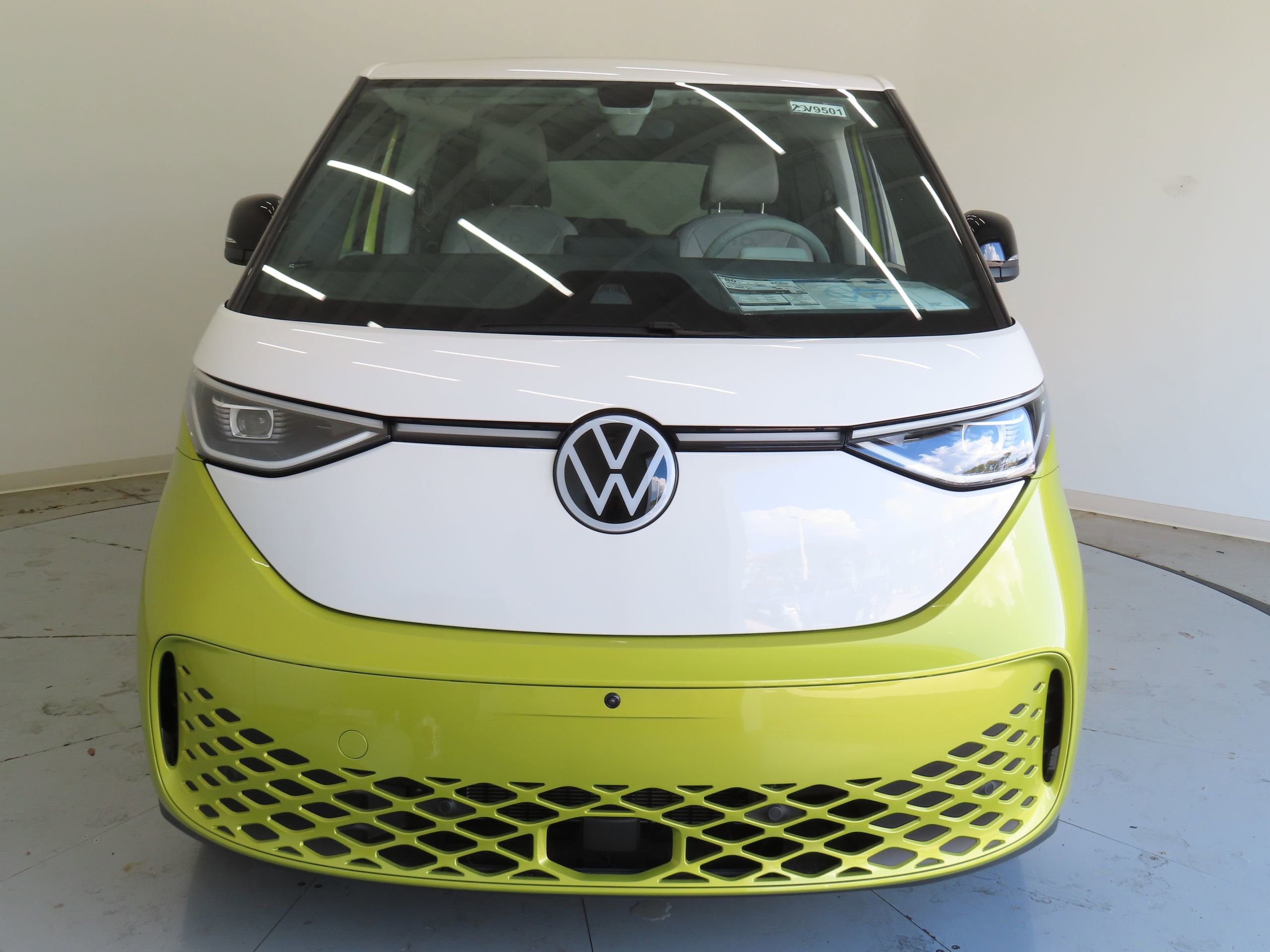 New 2025 Volkswagen ID. Buzz 1st Edition image 10