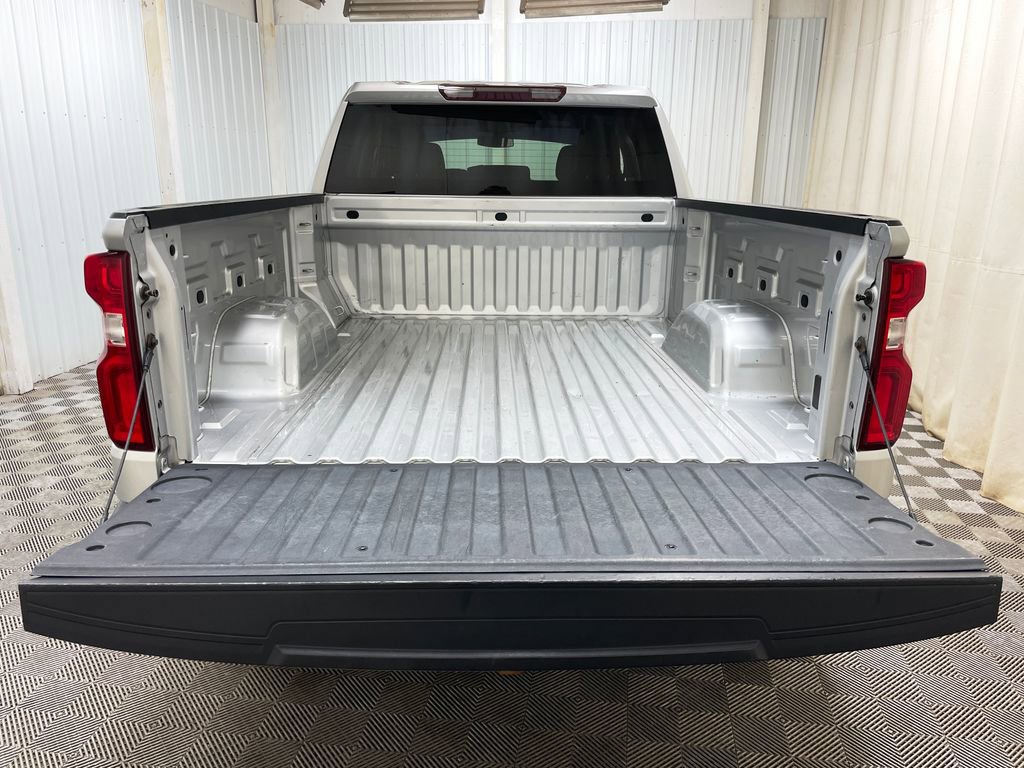 Used 2019 Chevrolet Silverado 1500 Custom w/ Custom Convenience Package AWD/4WD image 36