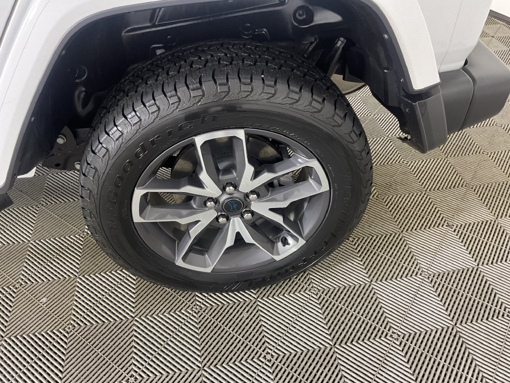 Used 2024 Jeep Wrangler Unlimited w/ Convenience Group AWD/4WD image 7