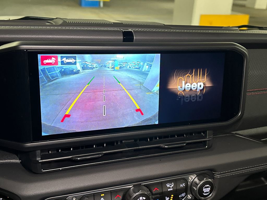 Used 2025 Jeep Wrangler Rubicon w/ Safety Group image 25