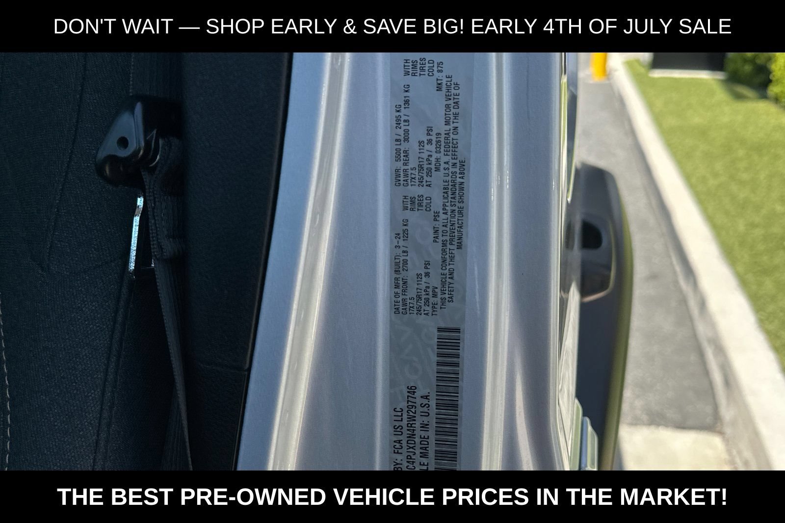 Used 2024 Jeep Wrangler Unlimited Sport AWD/4WD image 39