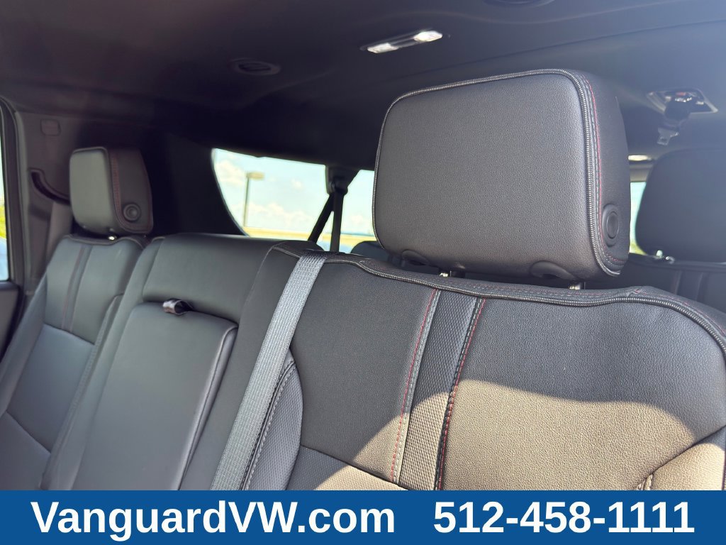 Used 2026 Chevrolet Suburban RST AWD/4WD image 31