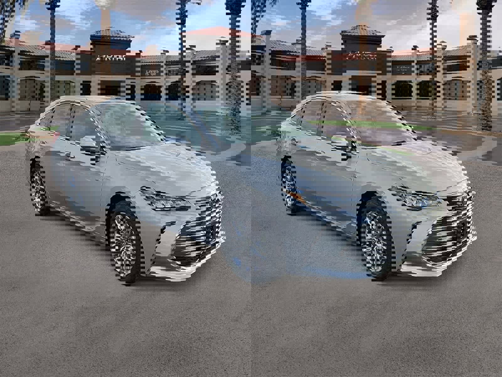 Used 2021 Toyota Avalon XLE w/ Carpet Mat Package (TMS) image 2