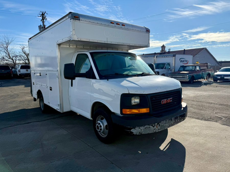 Used 2016 GMC Savana 3500 image 7