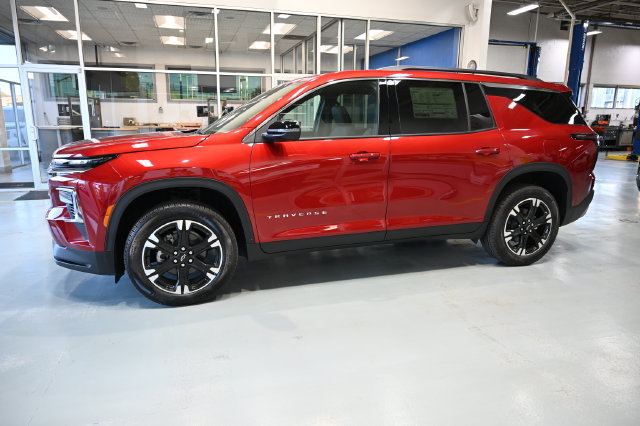 New 2027 Chevrolet Traverse LT w/ LPO, Floor Liner Package AWD/4WD image 7