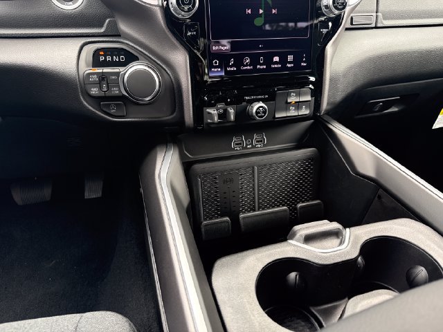 New 2026 RAM 1500 Big Horn AWD/4WD image 6