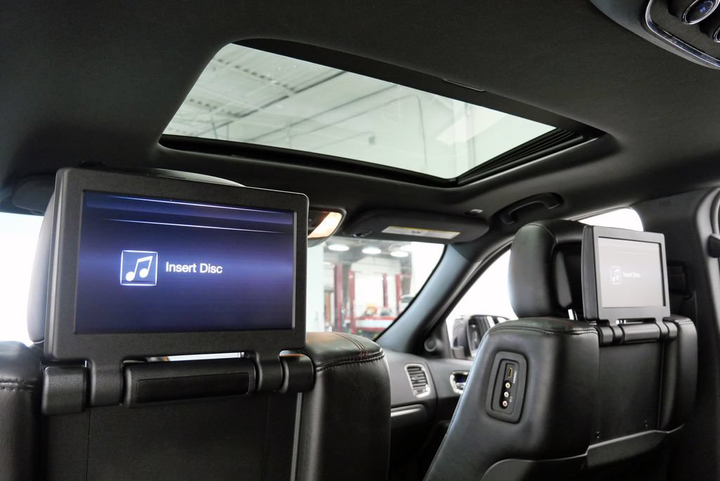 Used 2018 Dodge Durango R/T w/ Technology Group RWD image 22