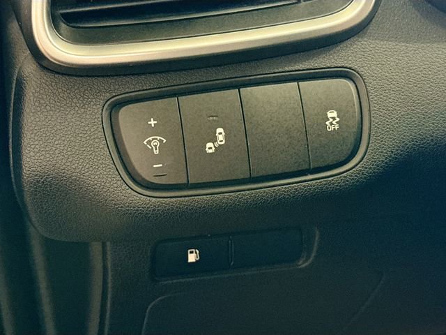 Used 2019 Kia Sorento LX image 11