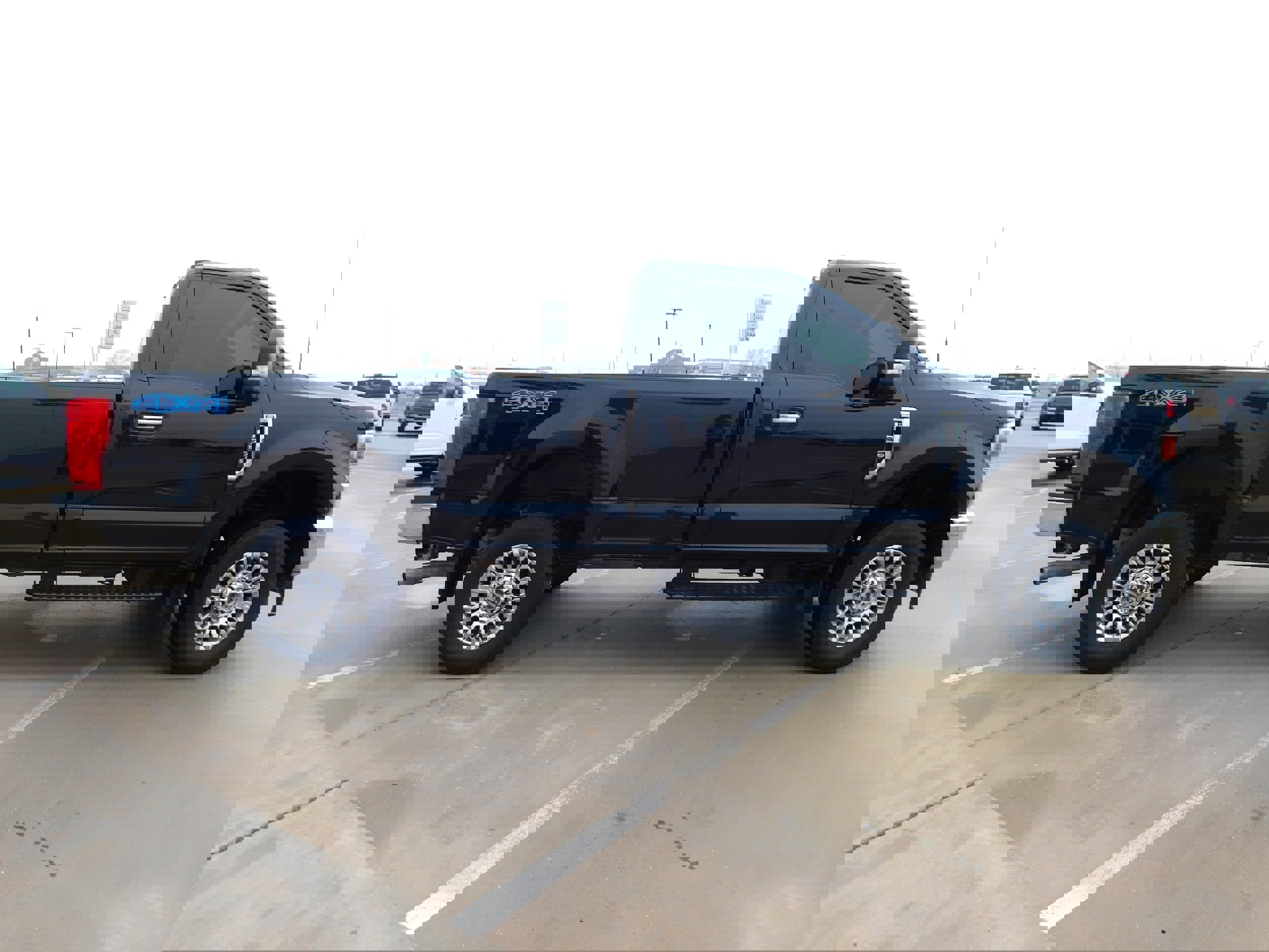 Used 2022 Ford F350 XL w/ STX Appearance Package image 5