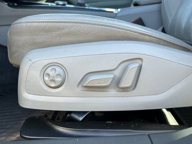 Used 2017 Audi A4 2.0T Prestige w/ Prestige Package AWD/4WD image 19