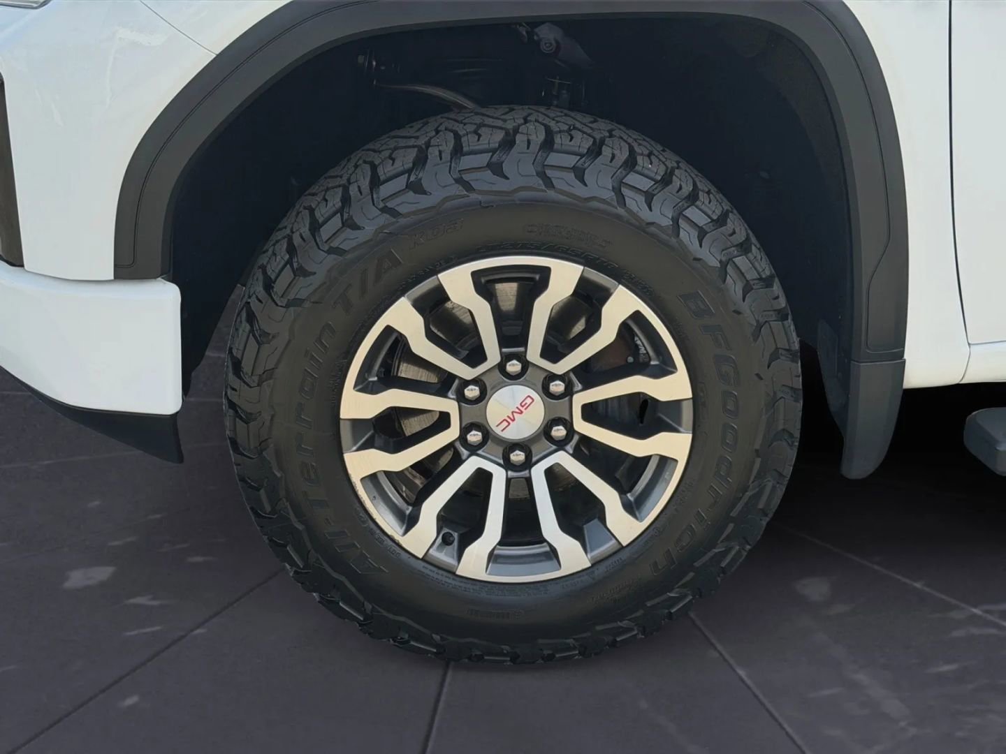 Used 2022 GMC Sierra 1500 AT4 image 29