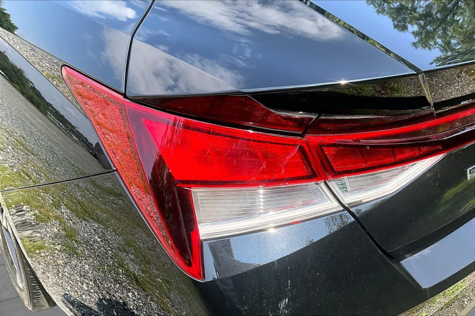 Used 2023 Hyundai Elantra SEL w/ Convenience Package FWD image 29