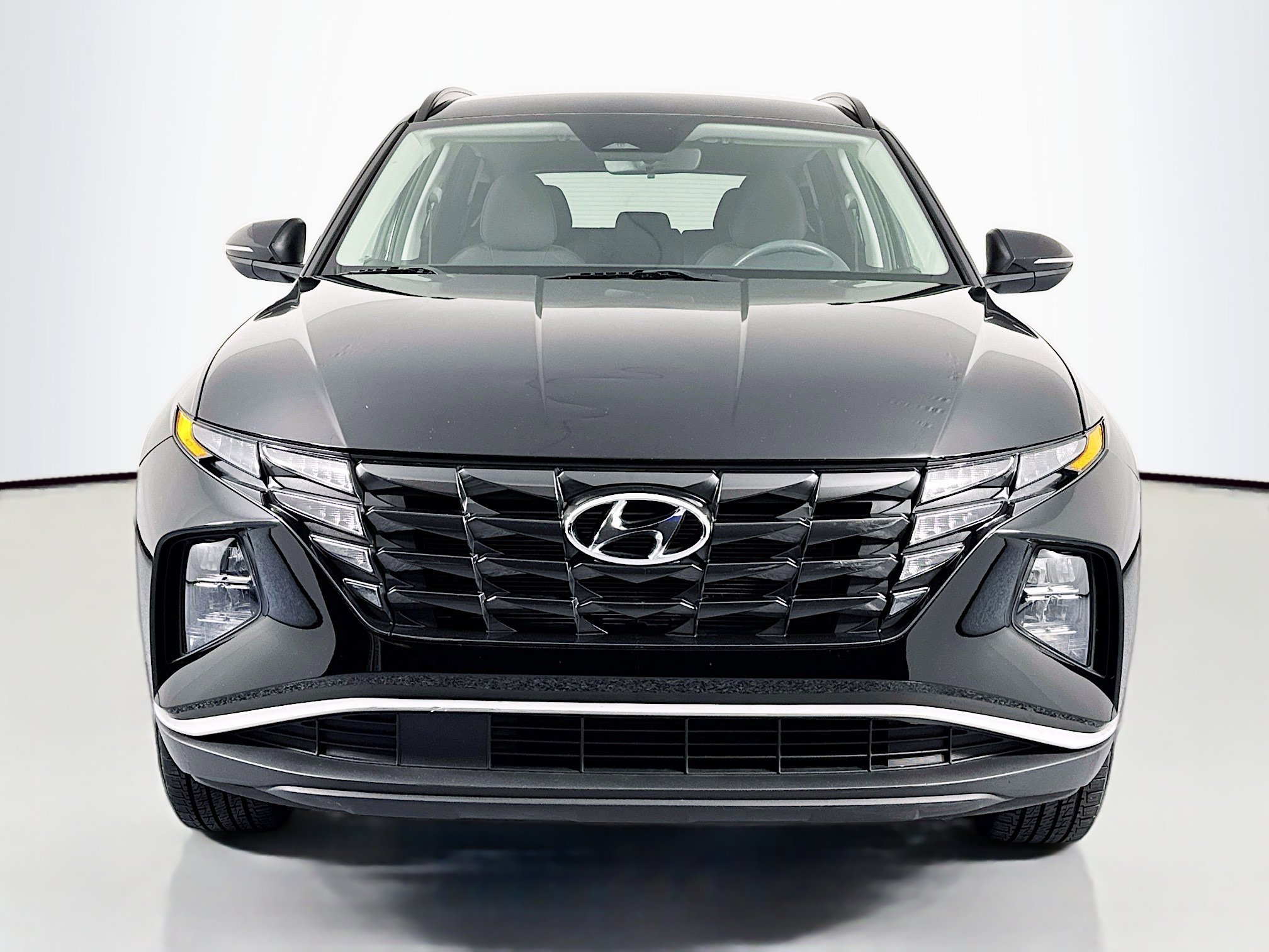 Used 2022 Hyundai Tucson SEL w/ Winter Package AWD/4WD image 2