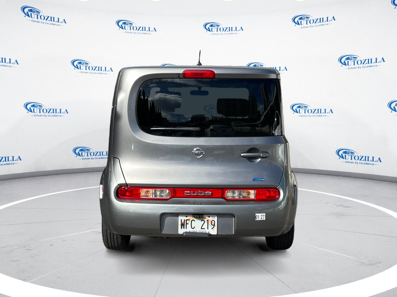 Used 2014 Nissan Cube 1.8 S w/ Interior Designer Package FWD image 4