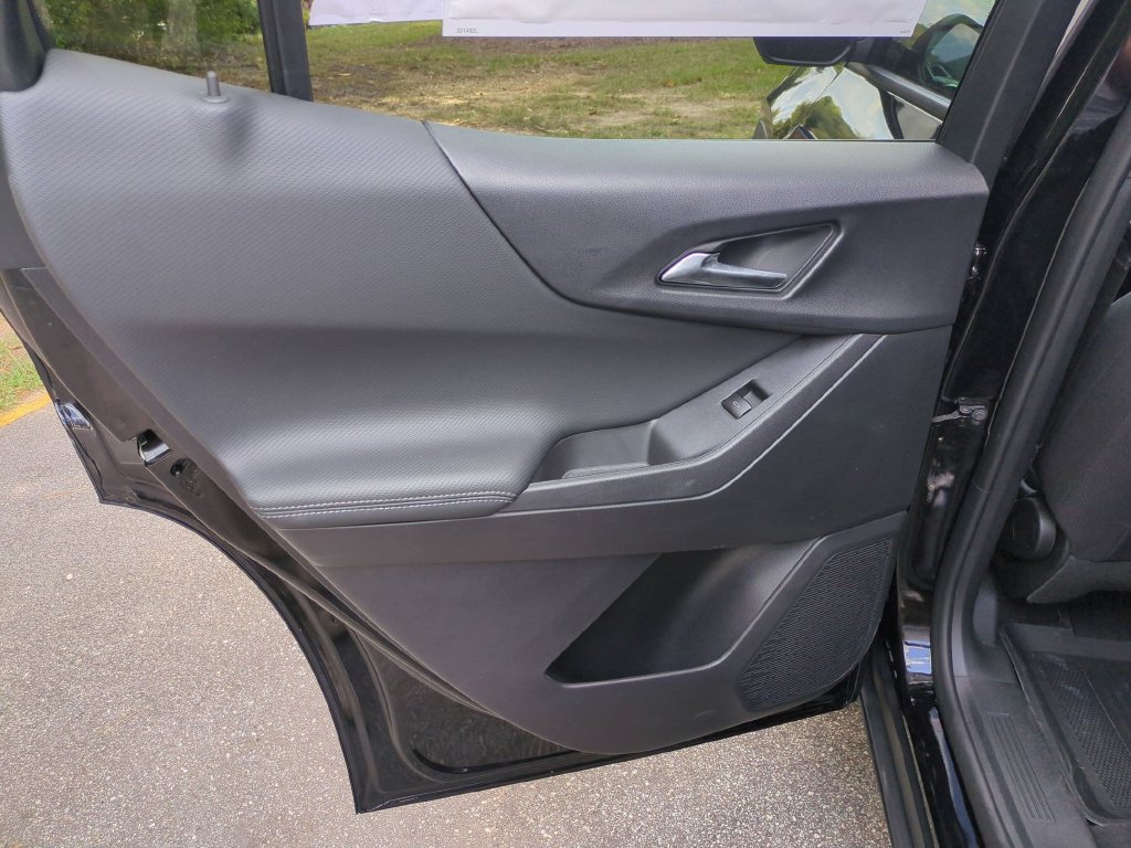 New 2026 Chevrolet Equinox LT w/ Safety and Technology Package FWD image 29