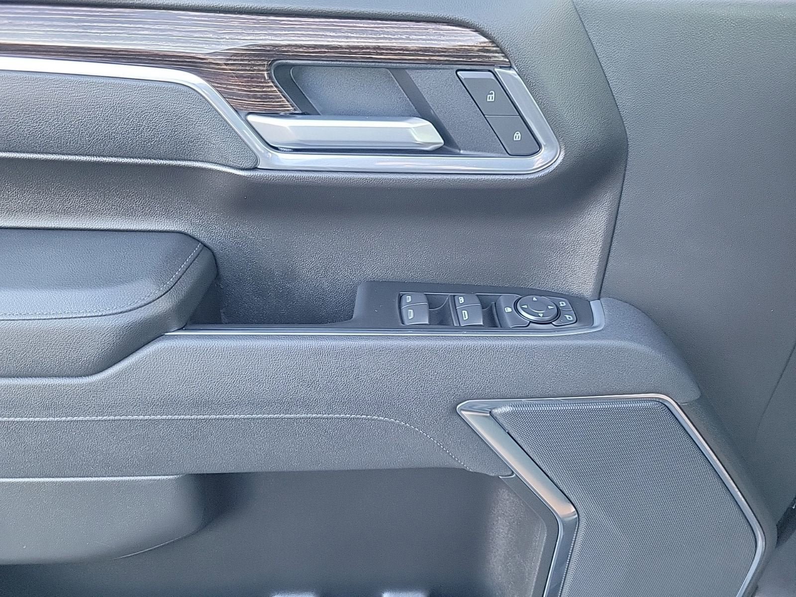 New 2026 GMC Sierra 1500 Elevation image 23