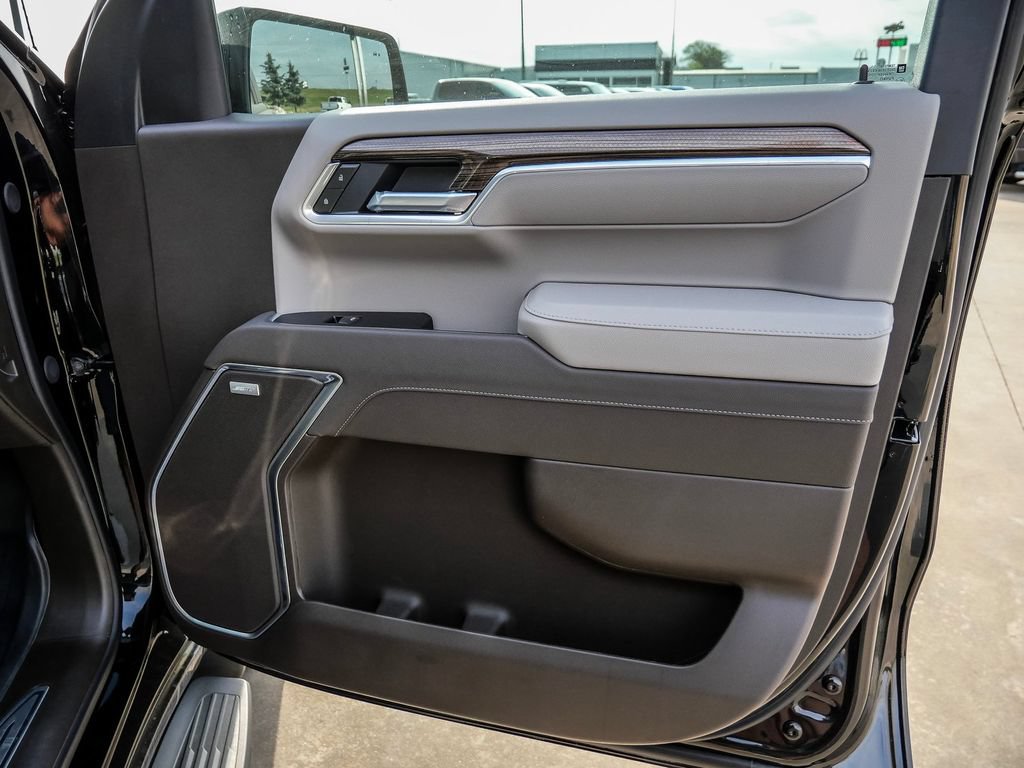 New 2026 Chevrolet Silverado 1500 RST w/ Safety Package AWD/4WD image 70