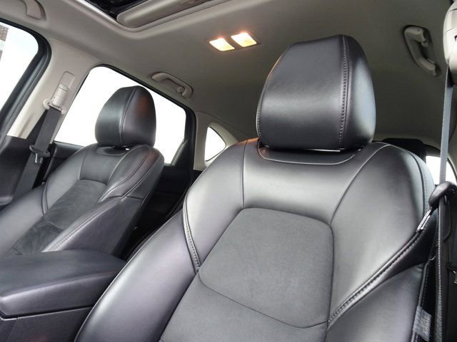 Used 2018 MAZDA CX-5 Touring w/ Preferred Equipment Package image 13