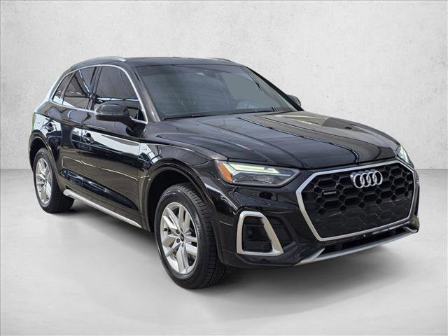 Certified 2023 Audi Q5 2.0T Premium w/ Convenience Package AWD/4WD image 3