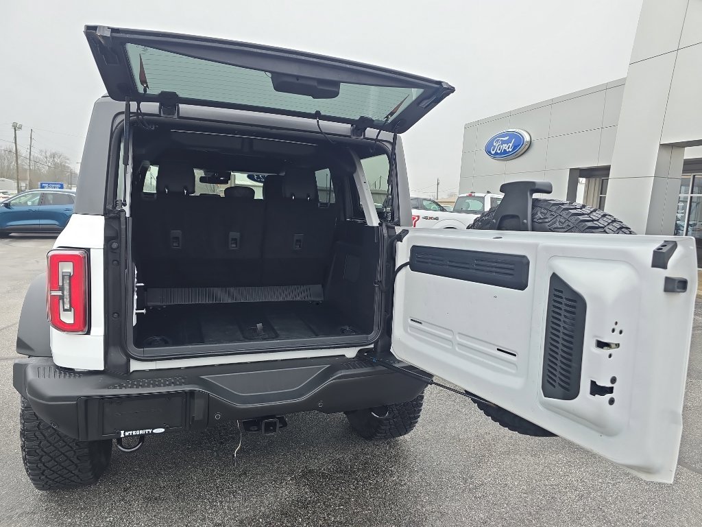 Used 2023 Ford Bronco Badlands w/ Sasquatch Package image 10