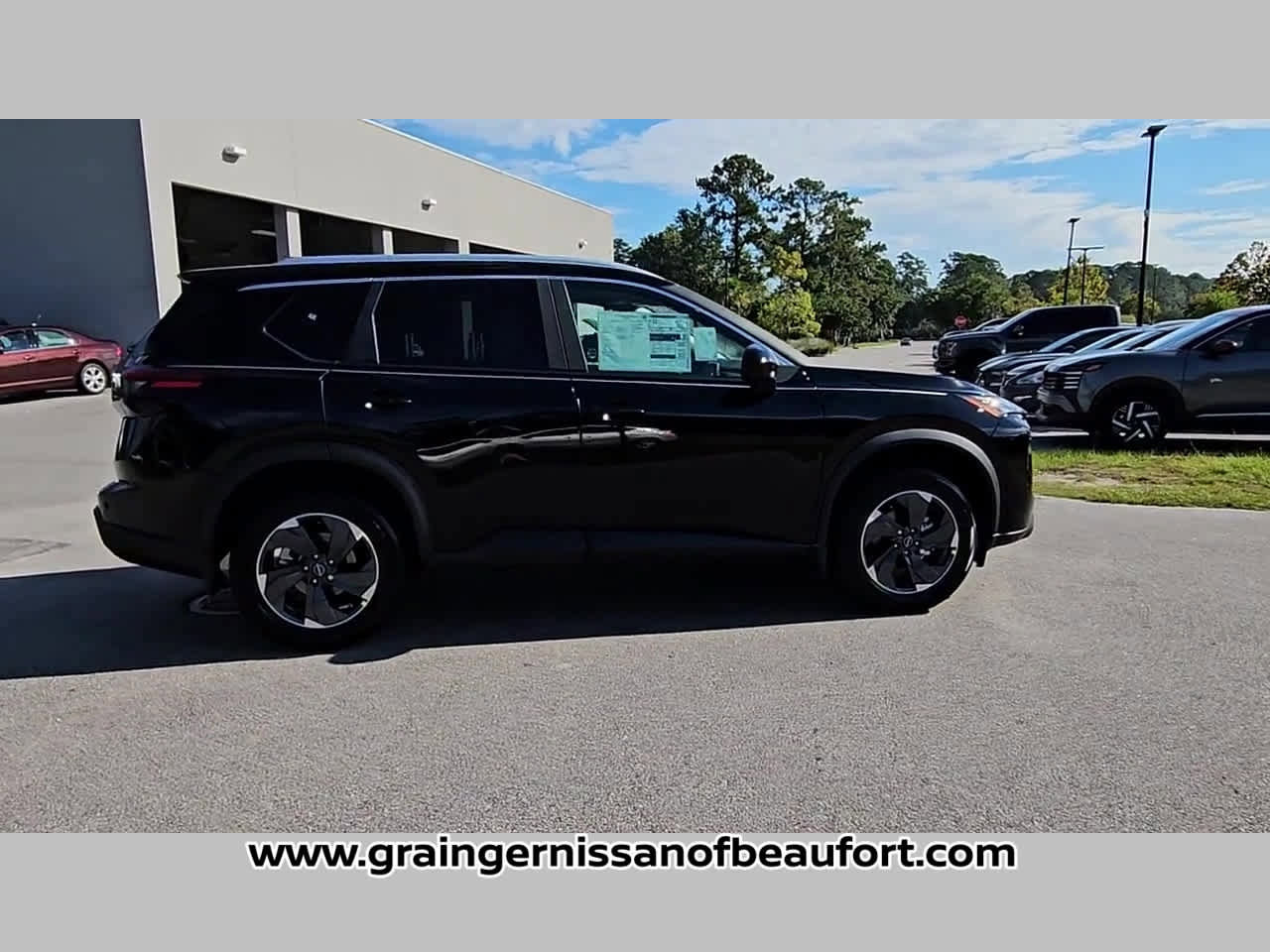 New 2026 Nissan Rogue SV image 34