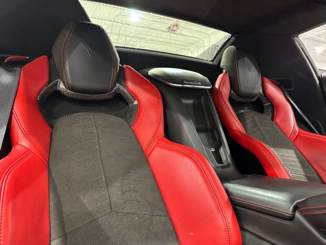 Used 2021 Chevrolet Corvette Stingray Premium Conv w/ Z51 Performance Package RWD image 31