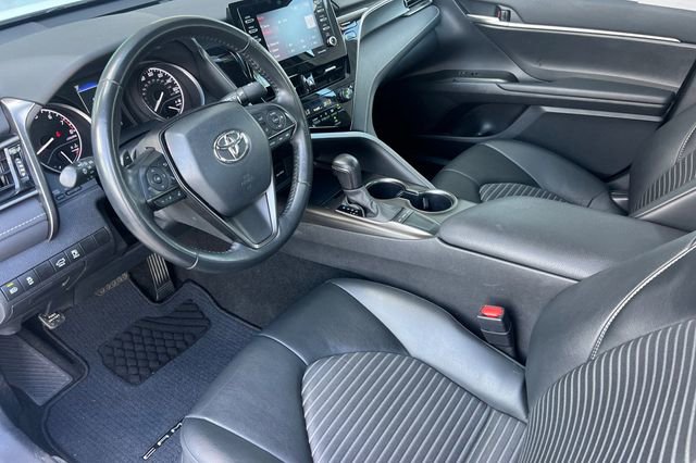 Used 2024 Toyota Camry SE image 10