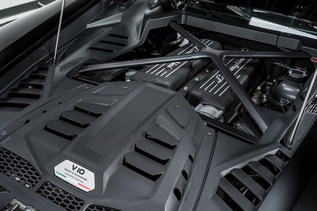 Used 2022 Lamborghini Huracan EVO RWD image 54