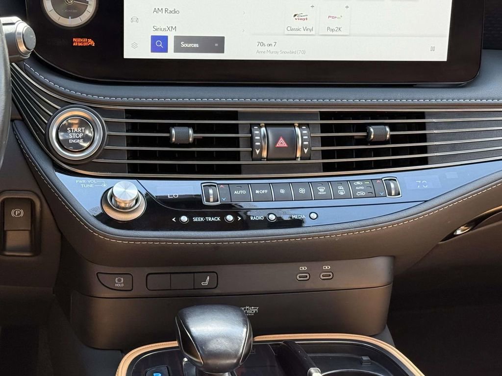 Used 2023 Lexus LS 500 AWD w/ Interior Upgrade Package image 19