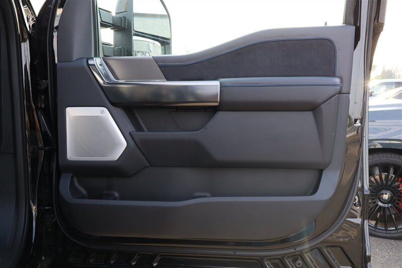 Used 2026 Ford F450 Platinum AWD/4WD image 32