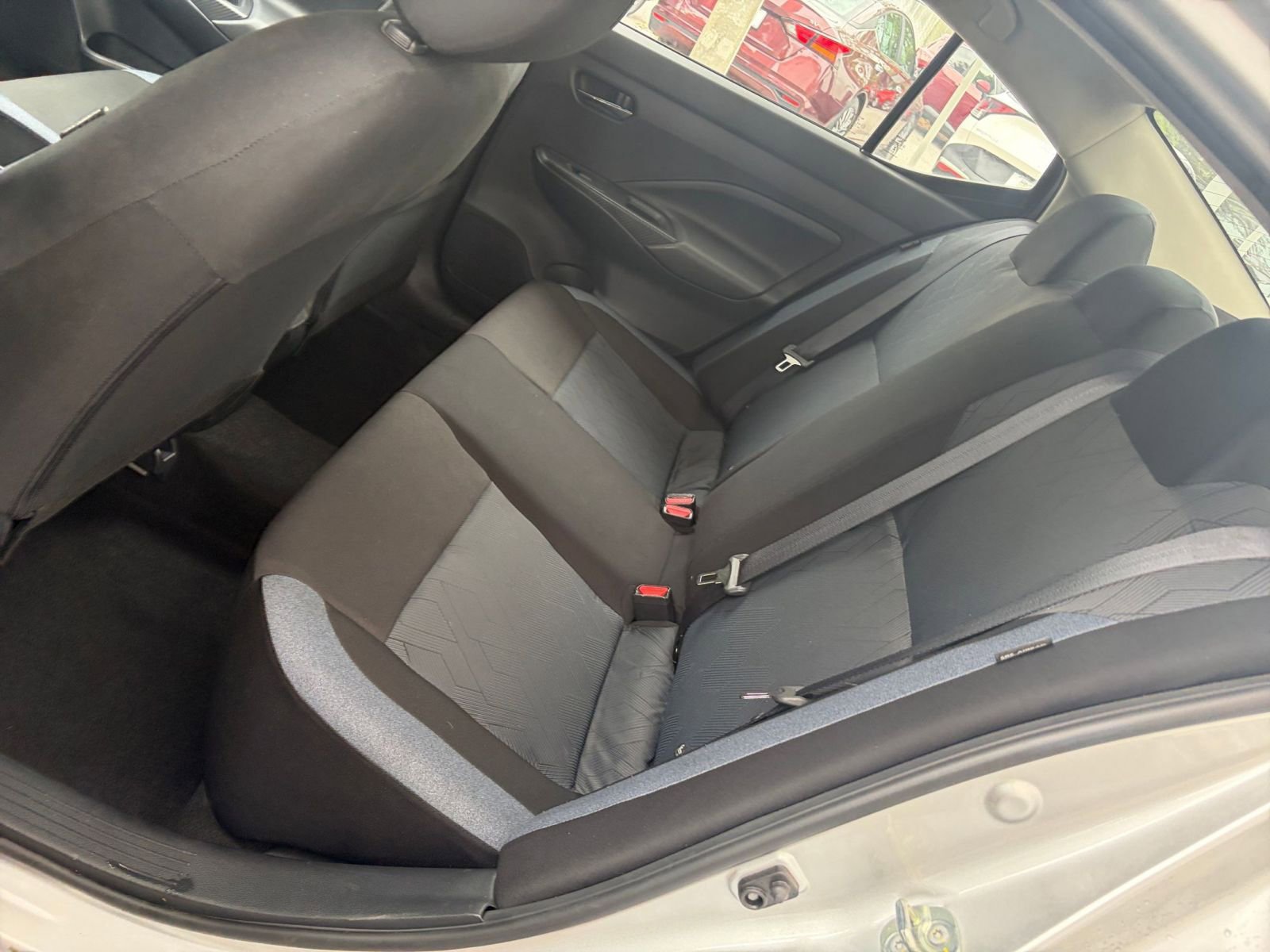 Used 2025 Nissan Versa SV FWD image 38