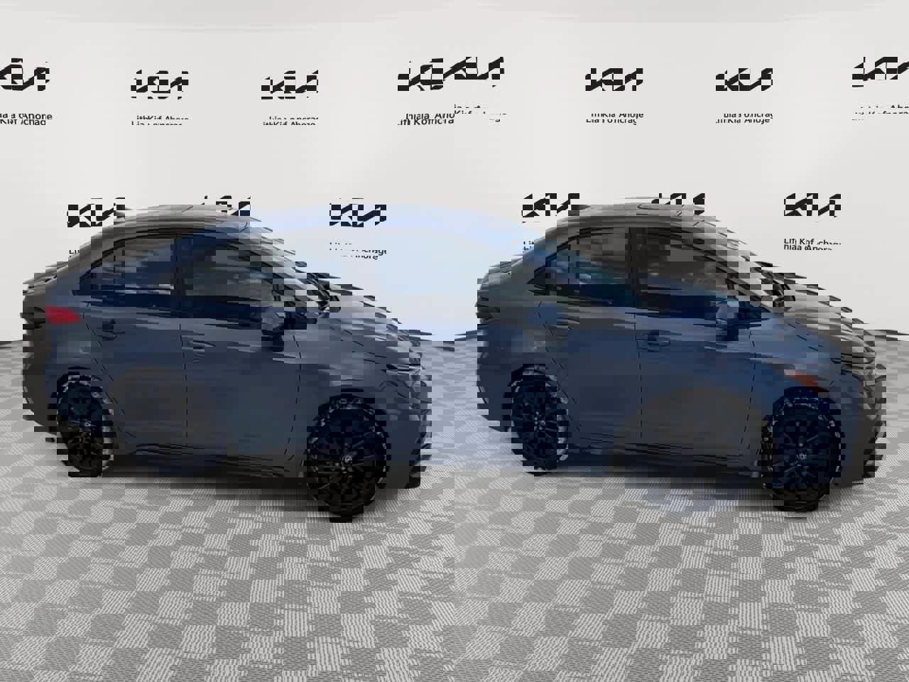 Used 2023 Toyota Corolla SE w/ SE Premium Package image 9