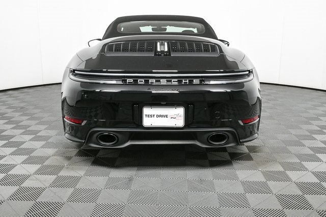 Certified 2025 Porsche 911 Carrera image 31