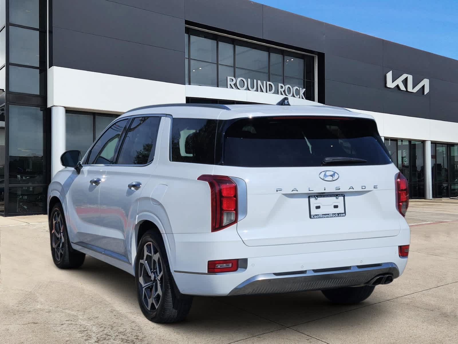 Used 2022 Hyundai Palisade Calligraphy w/ Cargo Package FWD image 6