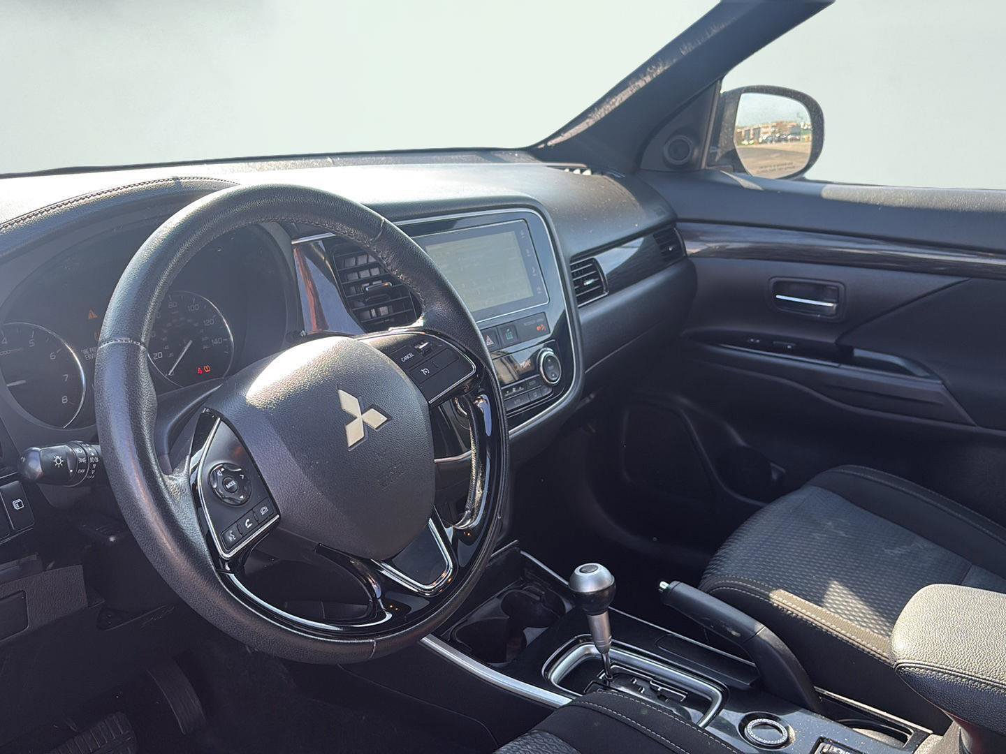 Used 2018 Mitsubishi Outlander LE FWD image 10