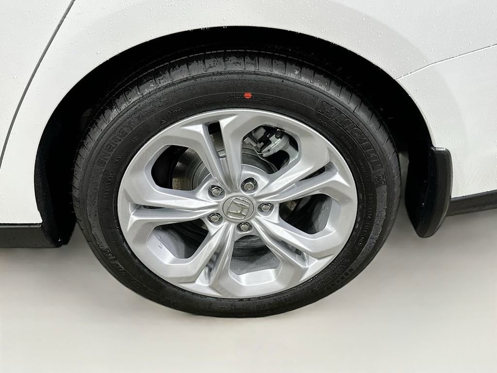 Certified 2025 Honda Accord LX image 24