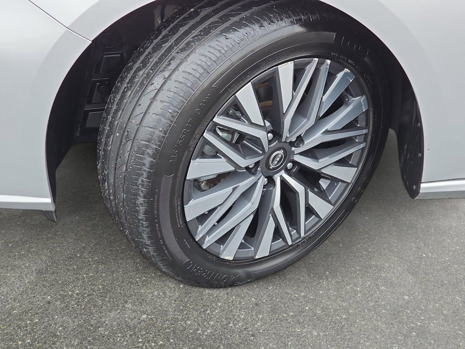 Used 2024 Nissan Altima 2.5 SV image 30