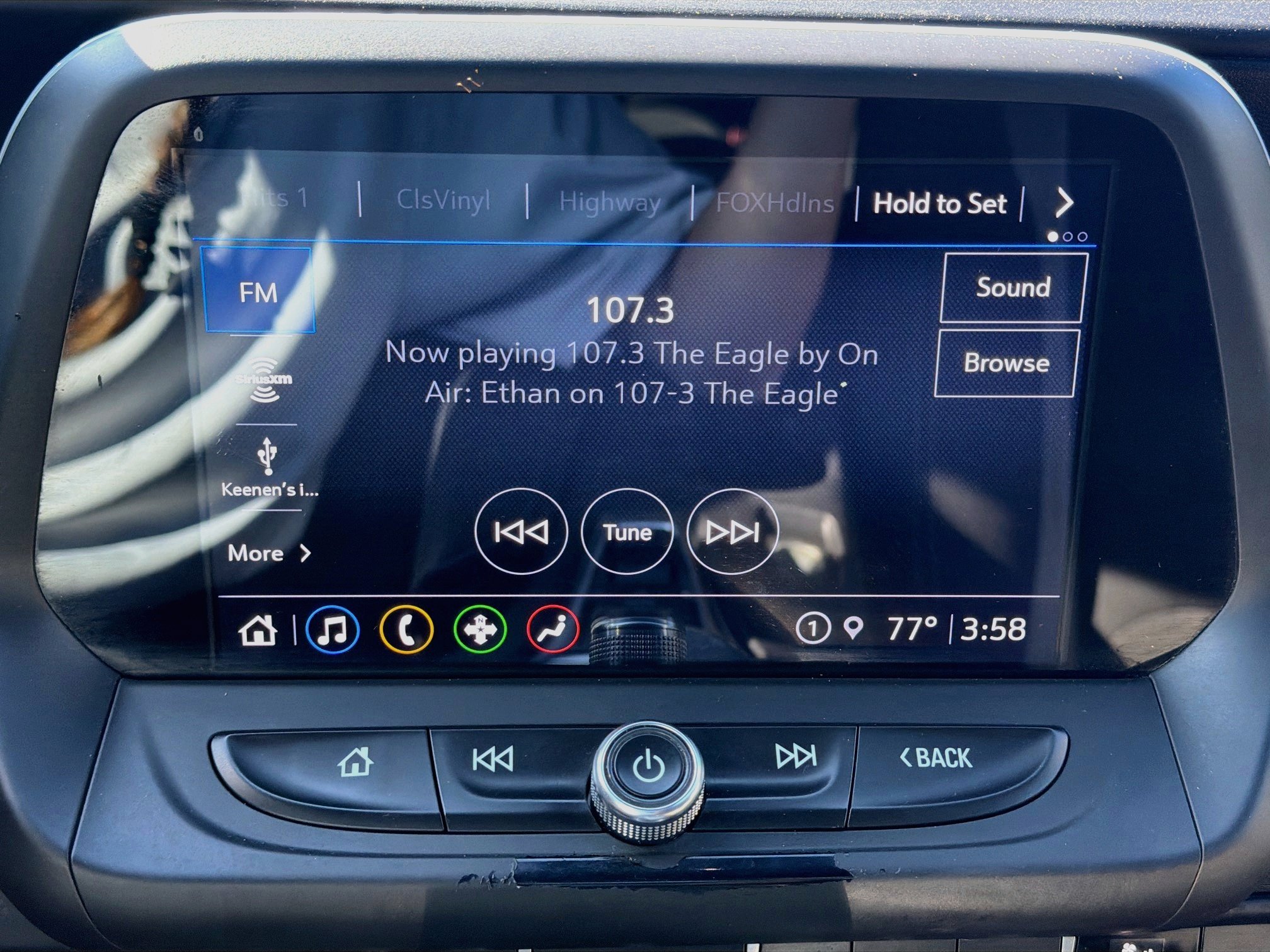 Used 2021 Chevrolet Camaro LT w/ Technology Package RWD image 27