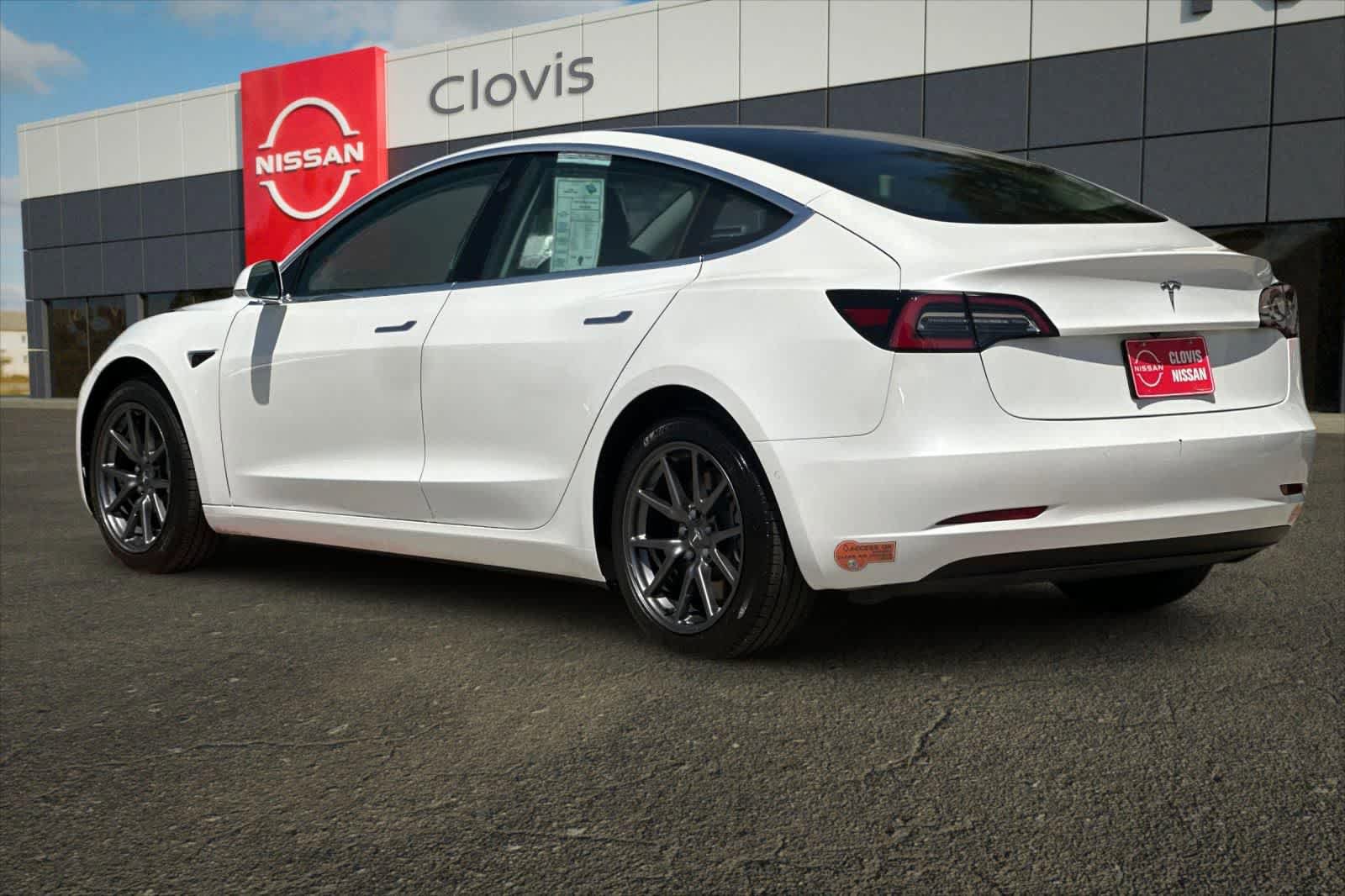 Used 2020 Tesla Model 3 Standard Range Plus RWD image 7