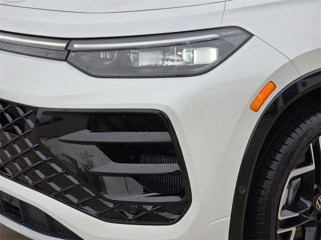 New 2026 Volkswagen Tiguan SEL R-Line image 6